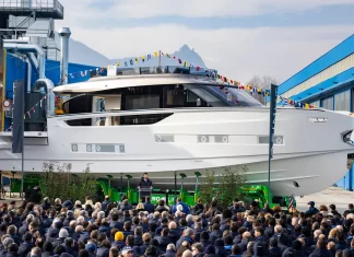 Azimut Expands Seadeck Range with Launch of 26m Flagship Model